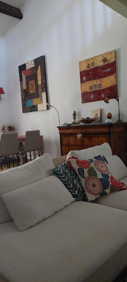 Etxe Laminak Bed & Breakfast Sisteron Bagian luar foto