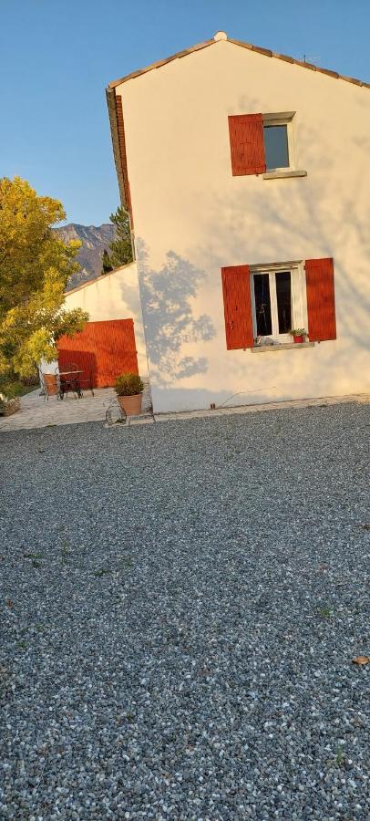 Etxe Laminak Bed & Breakfast Sisteron Bagian luar foto